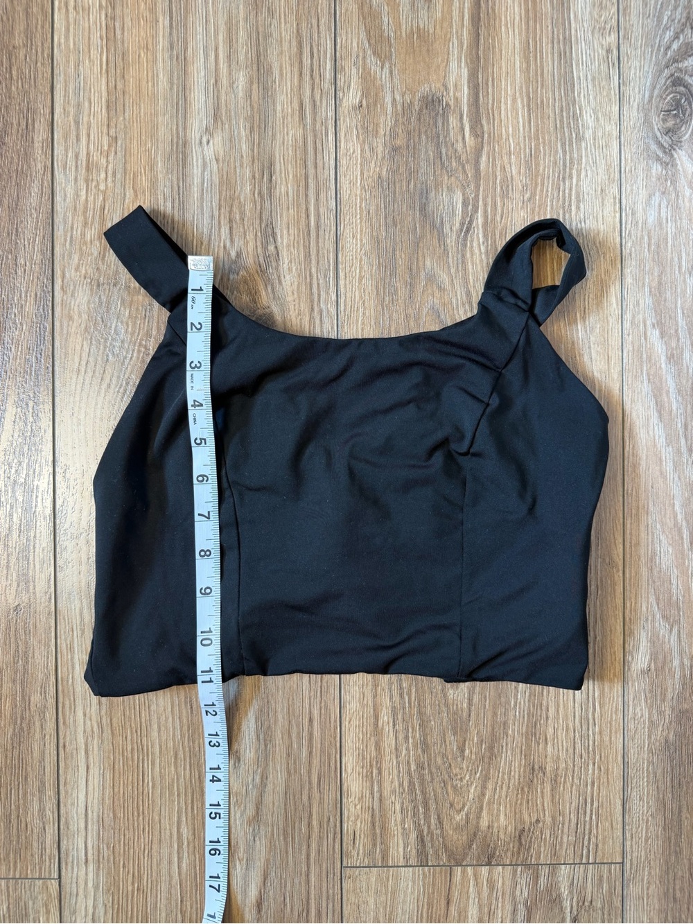 SHEIN Black Cross-back Cropped Tank Top